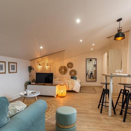 Les Clés de Laure - Le Boheme - Netflix - Wifi - Vue sur les toits et le chateau Carcassonne Extérieur photo